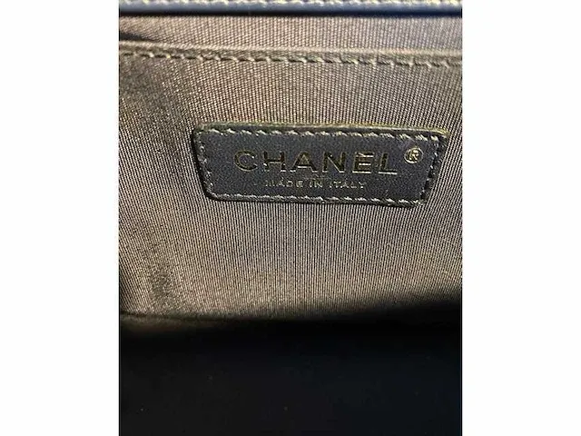Chanel - boy iridescent stripes limited edition - afbeelding 4 van  15