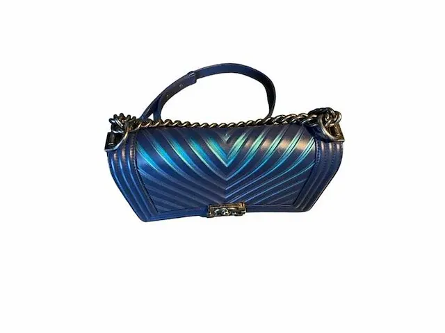 Chanel - boy iridescent stripes limited edition - afbeelding 11 van  15