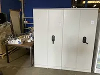 Charvat kluis - afbeelding 1 van  4