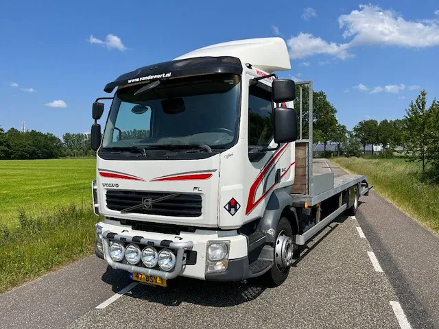 Chassis cabine volvo fl240 diesel 2009 - afbeelding 1 van  1