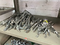 Chassis hardware - afbeelding 8 van  13