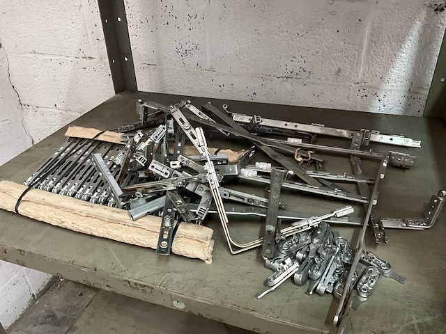 Chassis hardware - afbeelding 9 van  13