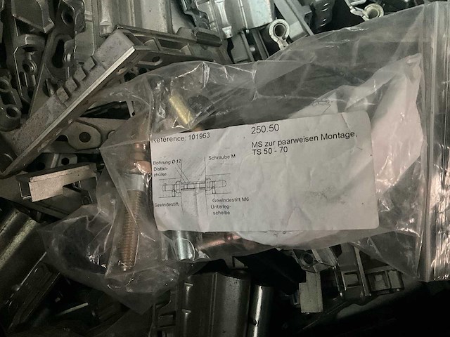 Chassis hardware - afbeelding 12 van  13