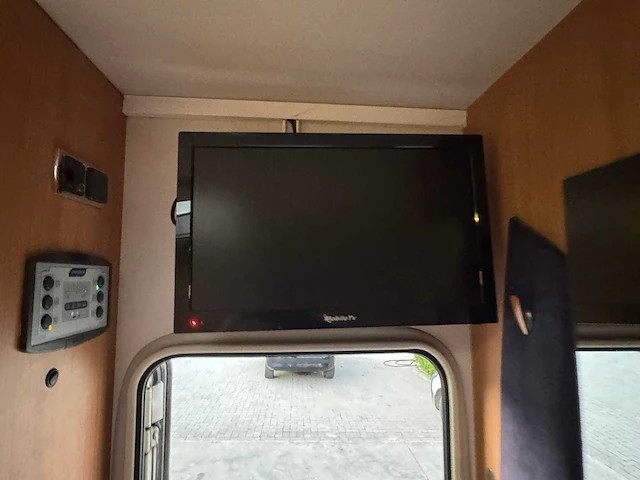 Chausson flash 11m12 - camper - afbeelding 29 van  67