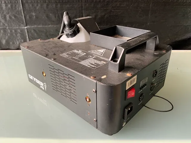 Chauvet dj geyser p6 rookmachine (2x) - afbeelding 2 van  7