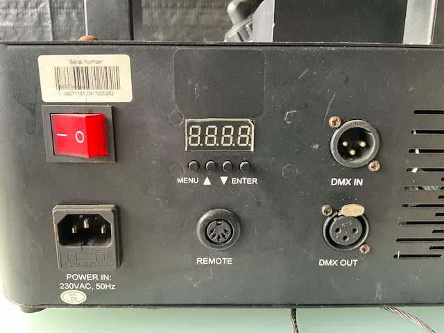 Chauvet dj geyser p6 rookmachine (2x) - afbeelding 3 van  7