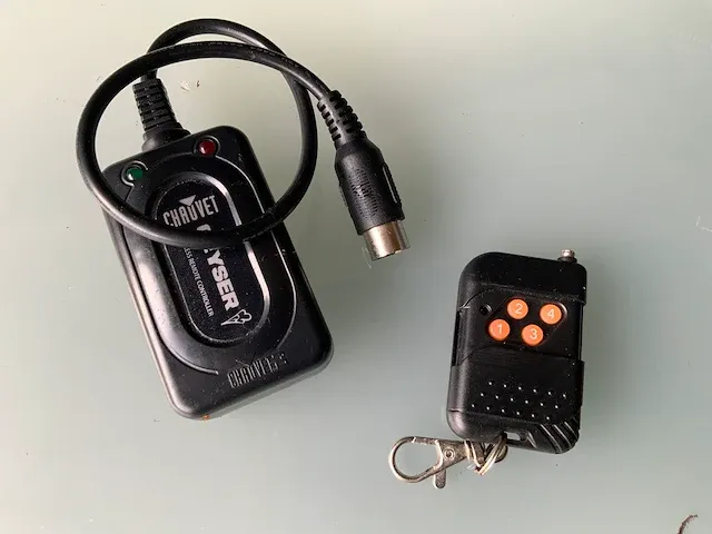 Chauvet dj geyser p6 rookmachine (2x) - afbeelding 5 van  7