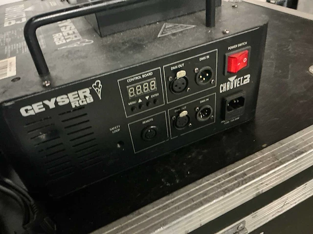 Chauvet dj geyser rgb rookmachine met lichteffect - afbeelding 4 van  7