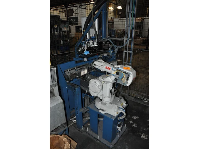 Chemical application cell incl. robot abb - afbeelding 1 van  6