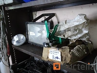 Chemische ankerpomp, metselwerkhaken, spot, 2 koplampen - afbeelding 1 van  6