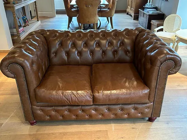 Chesterfield classic sofa met certificaat - afbeelding 1 van  5