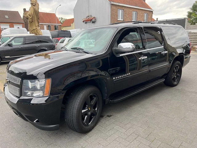Chevrolet - - suburban - car - 2009 - afbeelding 16 van  20