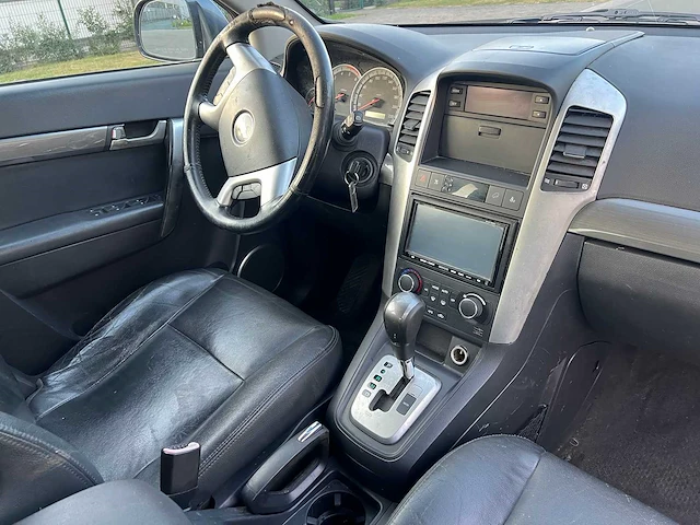 Chevrolet - 2007 - captiva - personenauto - afbeelding 16 van  23