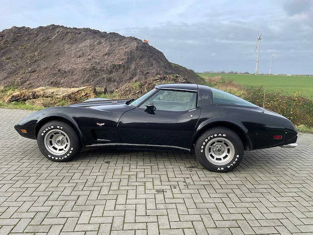 Chevrolet - corvette c3 - targa - classic cars >15 - afbeelding 7 van  16