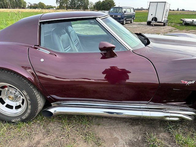 Chevrolet - corvette c3 targa stingray - oldtimer - afbeelding 15 van  44