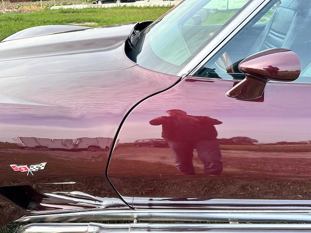 Chevrolet - corvette c3 targa stingray - oldtimer - afbeelding 27 van  44