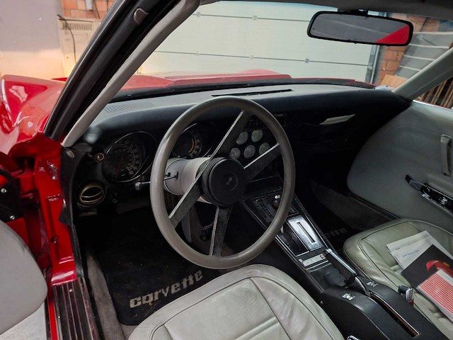 Chevrolet - corvette stingray c3 - oldtimer - afbeelding 10 van  11