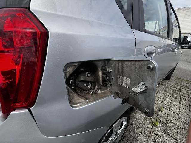 Chevrolet aveo hatchback 1.2i l 84, 2010 - afbeelding 11 van  39