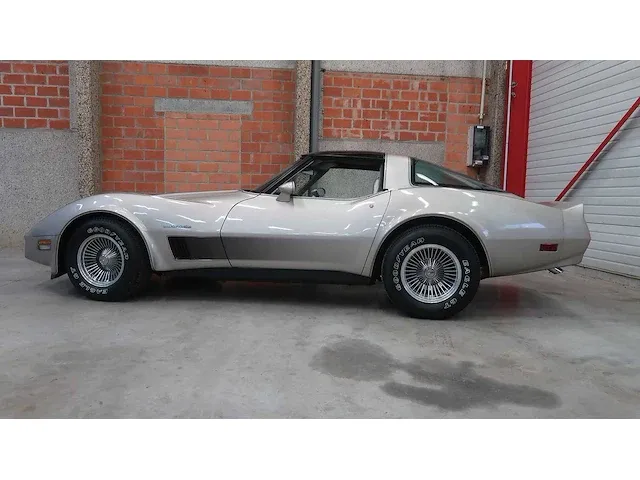 Chevrolet c3 - corvette collector edition - afbeelding 1 van  100