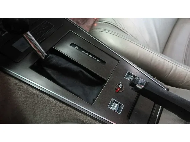 Chevrolet c3 - corvette collector edition - afbeelding 97 van  100