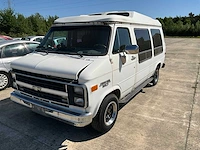 Chevrolet chevy van v8 camper