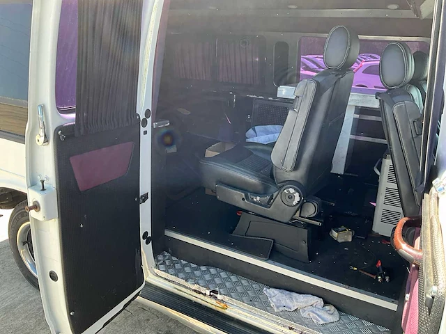 Chevrolet chevy van v8 camper - afbeelding 30 van  44