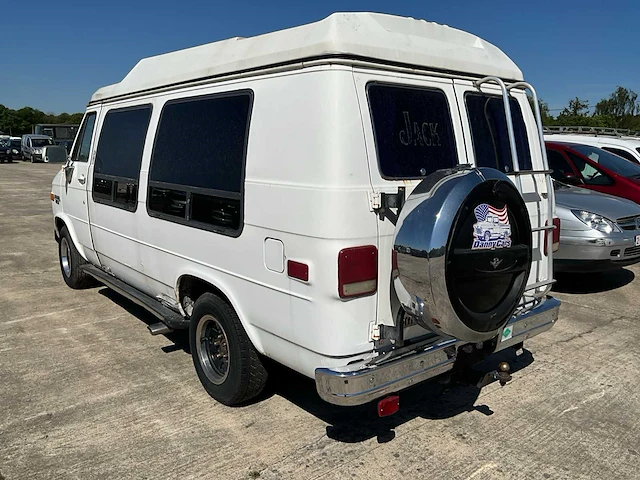 Chevrolet chevy van v8 camper - afbeelding 42 van  44