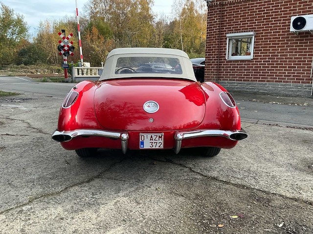 Chevrolet corvette c1 cabrio oldtimer - afbeelding 34 van  54