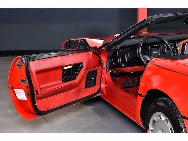 Chevrolet corvette c4 convertible 350ci v8 - 1986 - afbeelding 49 van  81