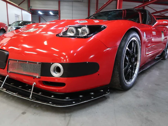 Chevrolet corvette racewagen - afbeelding 10 van  67