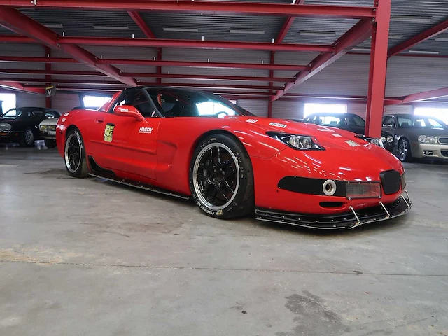 Chevrolet corvette racewagen - afbeelding 1 van  67