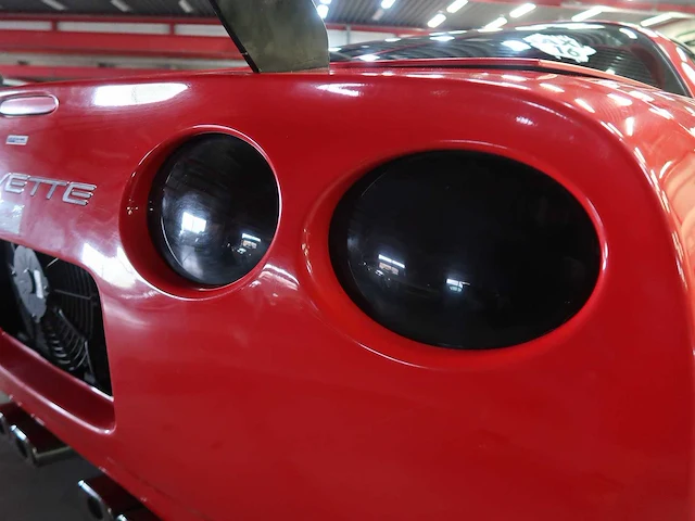 Chevrolet corvette racewagen - afbeelding 20 van  67
