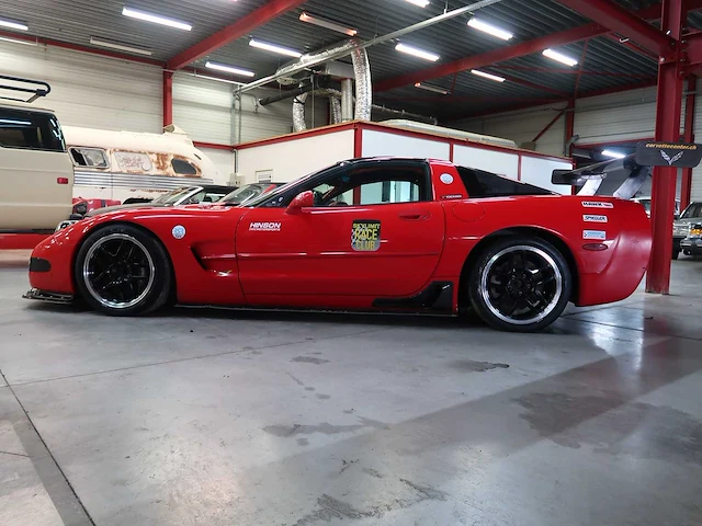 Chevrolet corvette racewagen - afbeelding 8 van  67