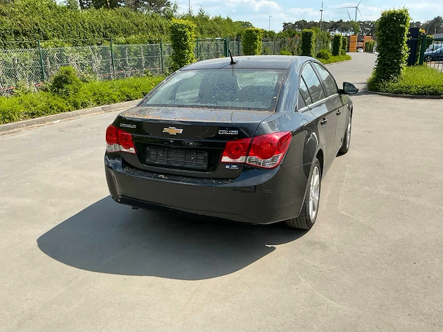 Chevrolet cruze personenauto - afbeelding 12 van  15