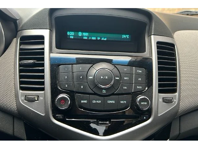 Chevrolet cruze sedan ls - afbeelding 18 van  18