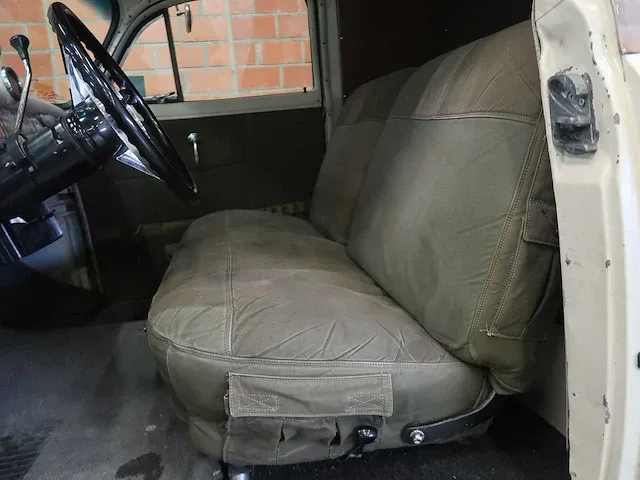 Chevrolet delevery van - afbeelding 30 van  74