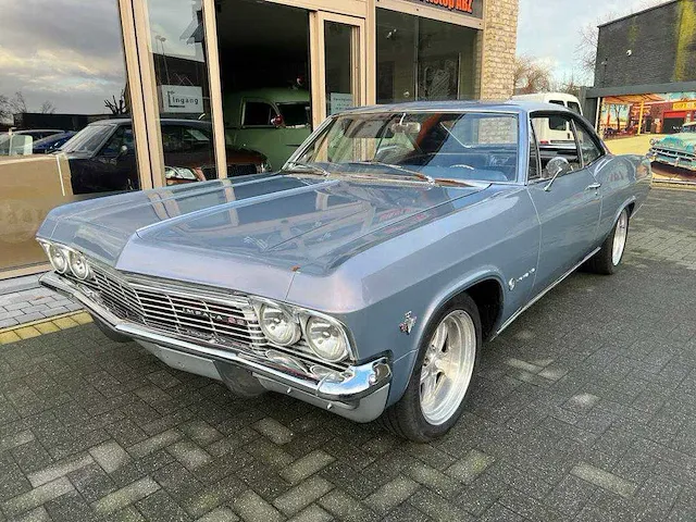Chevrolet impala oldtimer - afbeelding 4 van  10