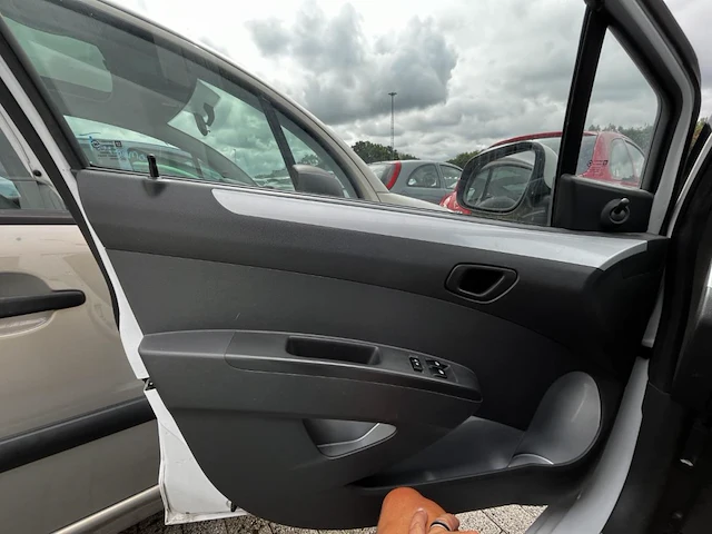 Chevrolet spark 1.0i ls 68, 2014 - afbeelding 5 van  25