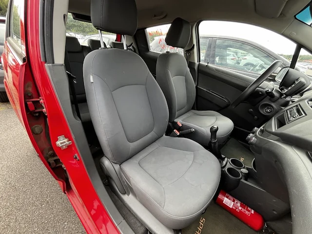 Chevrolet spark spark 1,0i + 68 - afbeelding 13 van  27