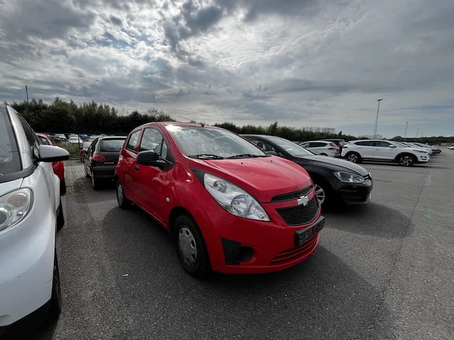 Chevrolet spark spark 1,0i + 68 - afbeelding 21 van  27