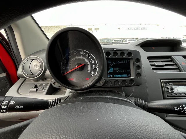 Chevrolet spark spark 1,0i + 68 - afbeelding 24 van  27