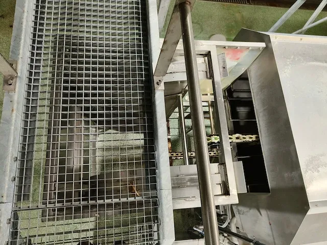 Chicken gas stunning and crate washer line - afbeelding 13 van  85
