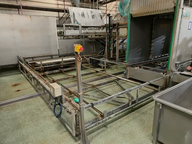 Chicken gas stunning and crate washer line - afbeelding 18 van  85