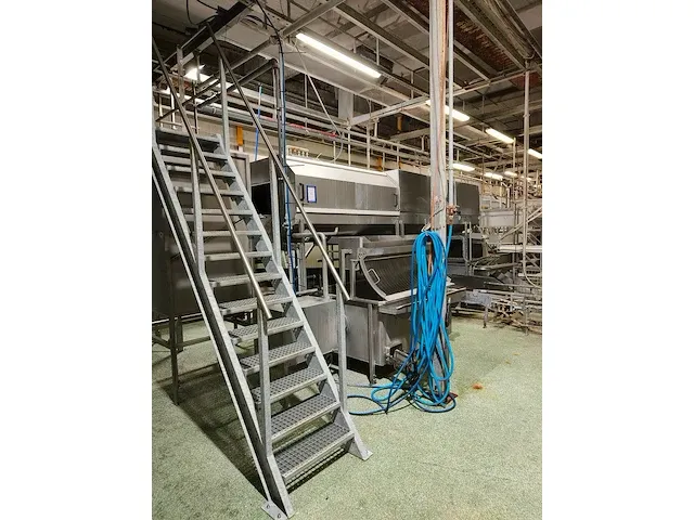 Chicken gas stunning and crate washer line - afbeelding 39 van  85