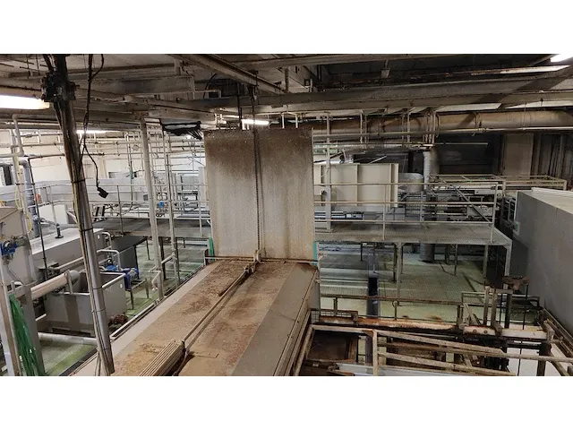 Chicken gas stunning and crate washer line - afbeelding 34 van  85