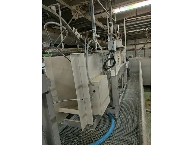 Chicken gas stunning and crate washer line - afbeelding 55 van  85