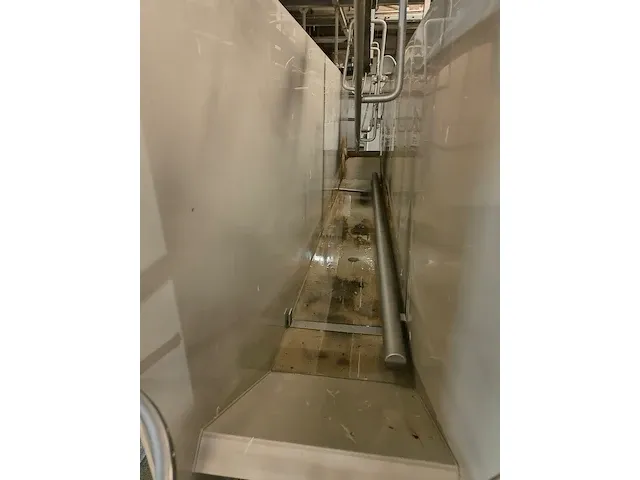 Chicken gas stunning and crate washer line - afbeelding 57 van  85