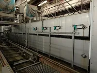 Chicken gas stunning and crate washer line - afbeelding 72 van  85