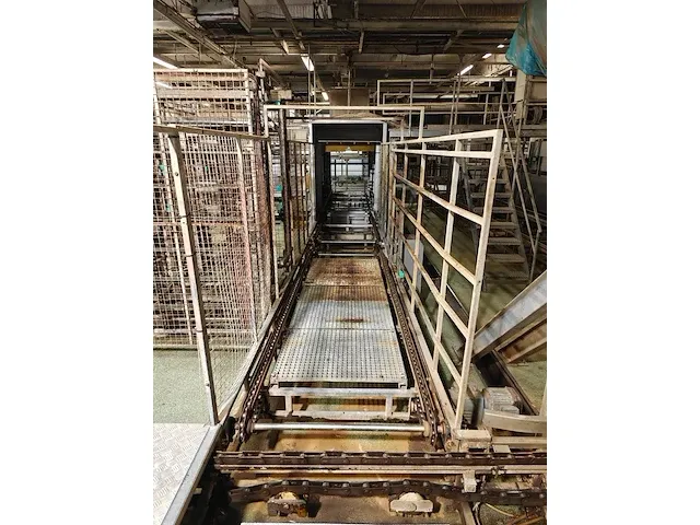 Chicken gas stunning and crate washer line - afbeelding 79 van  85