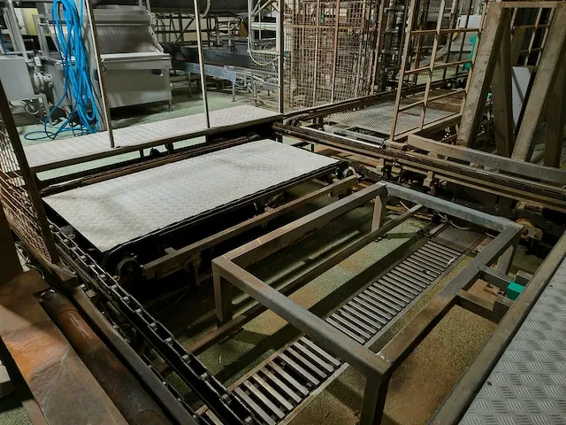 Chicken gas stunning and crate washer line - afbeelding 85 van  85